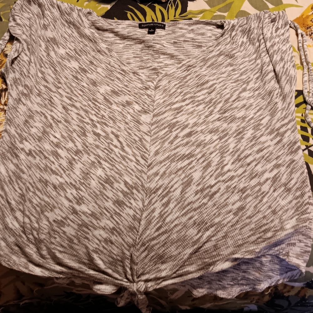 Woman's shirt